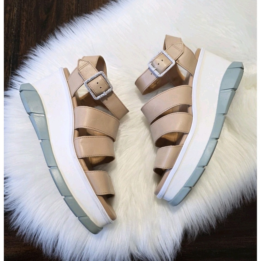 SOREL Joanie III Ankle Strap Light Brown Leather Wedge Sandals Women's Size 8